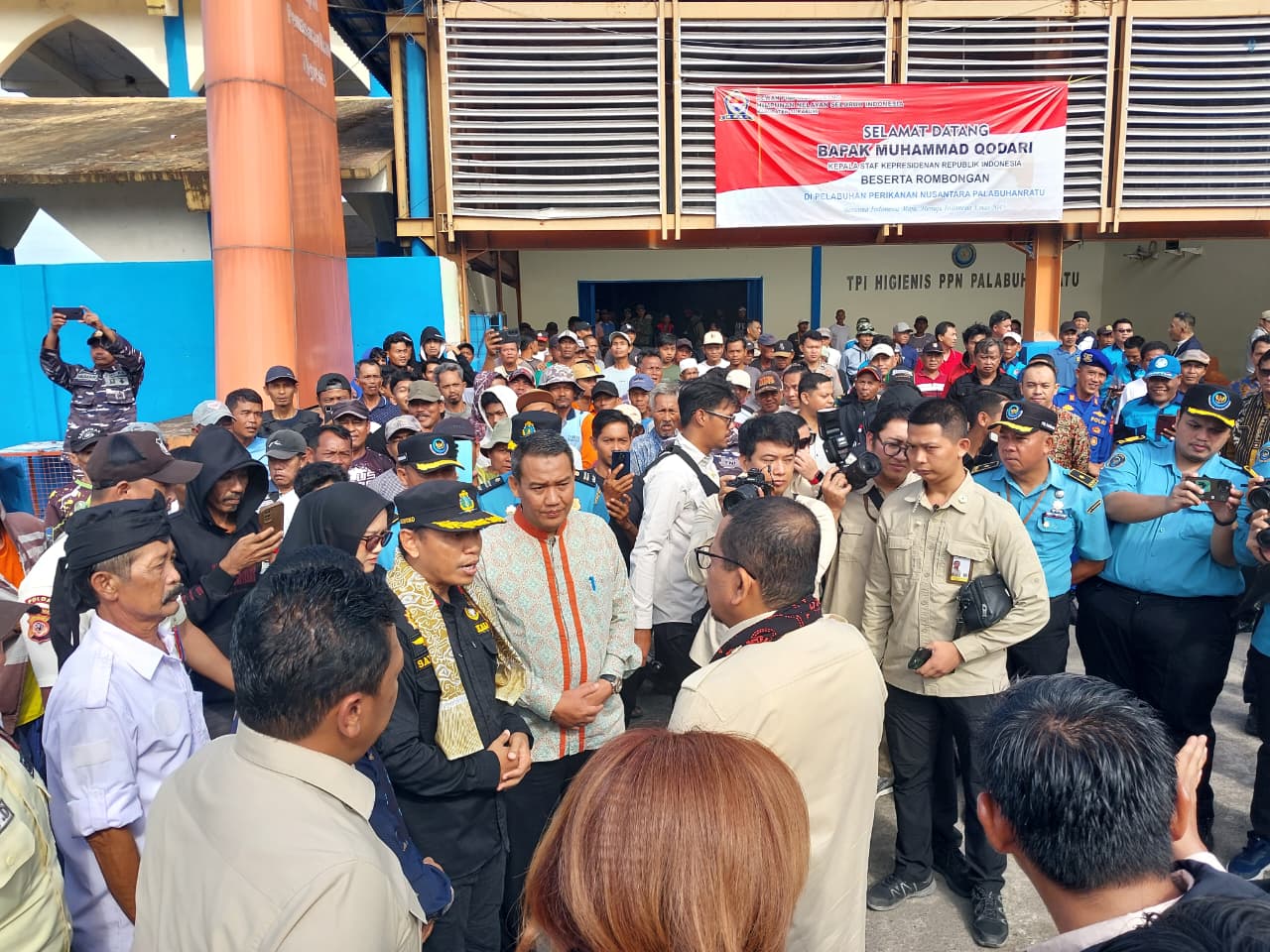 KEPALA STAFF KEPRESIDENAN  BAPAK MUHAMMAD QODARI MELAKUKAN KUNJUNGAN TERKAIT ASPIRASI NELAYAN  SUKABUMI